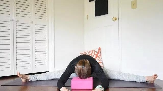 杨富琼|63岁的“瑜伽婆婆”，瑜伽2年练去一身病痛，逆生长优雅如少女