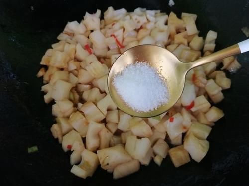 失眠|失眠的“天敌”被发现，3块钱一斤，常吃睡得香，一觉无梦到天亮