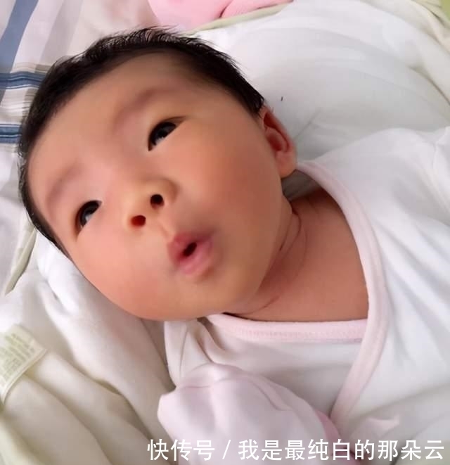 宝妈|宝宝出生多久认识妈妈,有以下表现,说明娃已经从心里开始依赖你