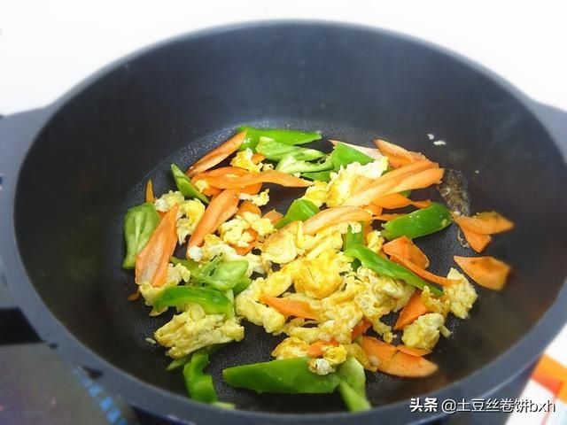晚餐|没想到这东西这么好吃，晚餐就这一盘，没吃主食也顶饱，真香