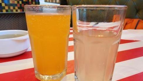 碳酸饮料|4种食物吃多了可能阻碍孩子身高智力发育,一定要远离