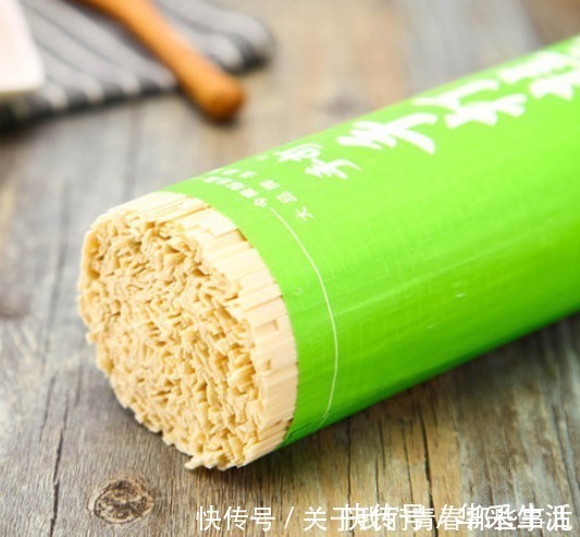 蔬菜|挂面不是越贵越好，这5种别买，价格高营养低，只看1点，更实惠