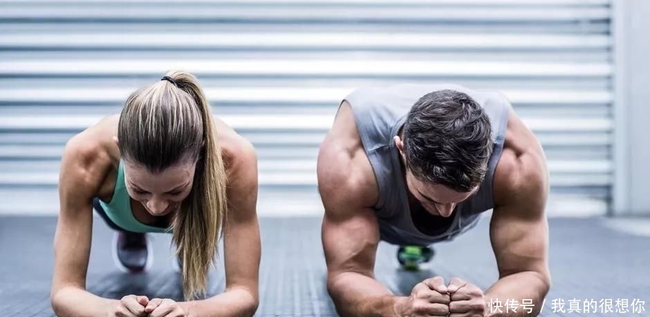 俯卧撑|如何延缓衰老?一组动作可以一试,每天坚持有效果