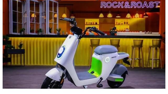 中年危机|化身追爱小达人，本期《脱口秀大会》的绿源，太秀了吧