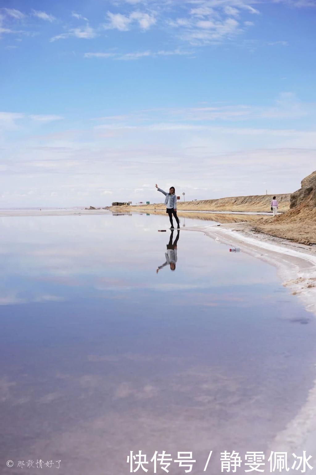 非洲也有天空之镜撒哈拉沙漠旁依傍着世界第一大沙漠盐湖