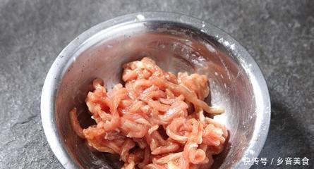 淀粉|炒肉的时候,用淀粉腌是不对的,30年大厨教你三招