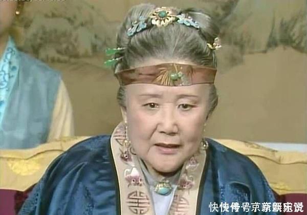 林黛玉|为了嫁给宝玉，薛宝钗做了一件不堪事，被贾母当众批评