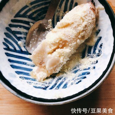 「非主流甜品」冷冻香蕉拌奶粉