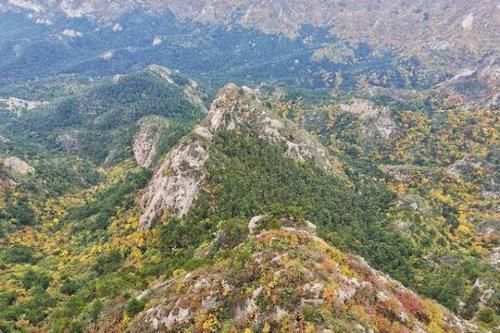 中年|辽宁全国罕见的景区，被誉为东北“小黄山”，是城市的“后花园”