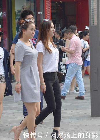 25岁以上的时尚女孩更喜欢穿高跟鞋衬托身材，提升气质