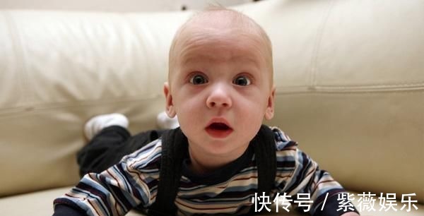 灵活度|1岁内宝宝四大能力发育标准,若一个没达标,孩子可能发育迟缓了