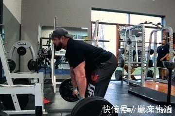 硬拉|没有练不好的背,只有练不好的方法,这都是健身冠军在用的大招