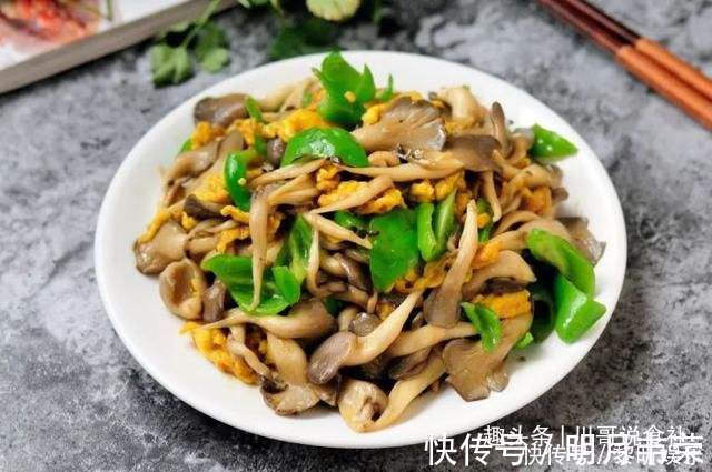 菜农|买平菇时，挑大的还是小的老菜农教您一招，别再买错了