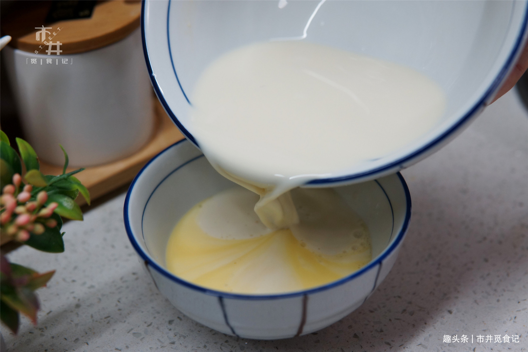 做豆腐脑的高级做法,不用任何卤水,1个鸡蛋搞定,香滑细腻