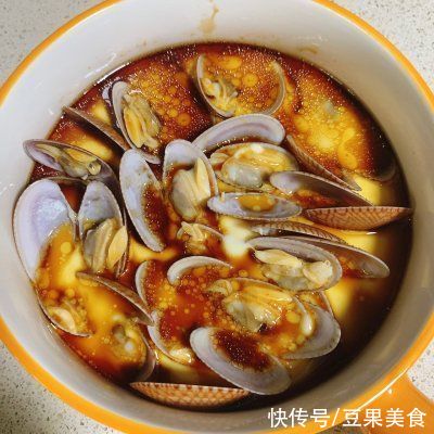 搅拌均匀|花甲蒸蛋这样做，口感味道一级棒
