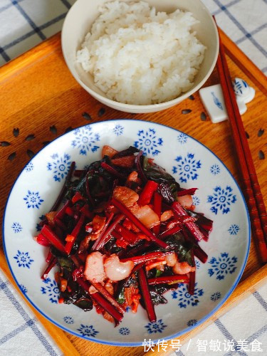 2分钟教你,红色蔬菜最好吃的做法,开胃又下饭,家人特别喜欢吃