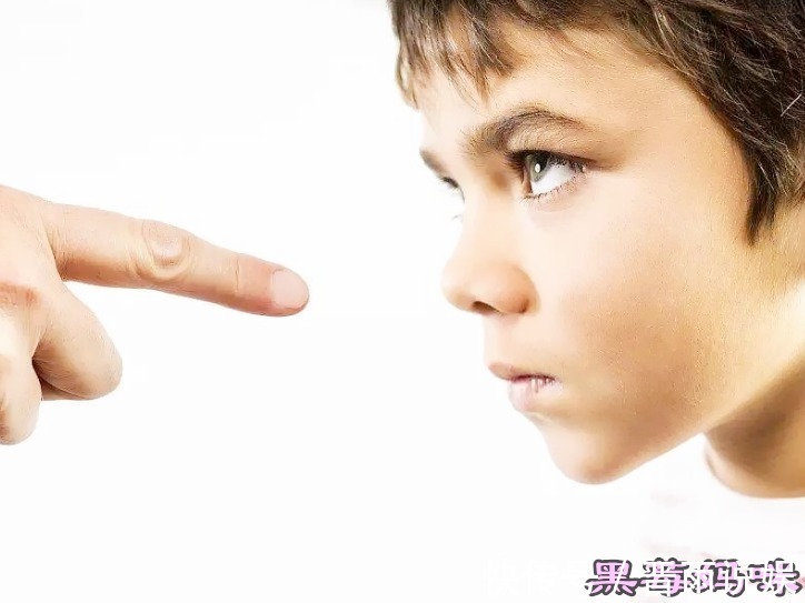 原谅|孩子的这三个请求,父母不可以拒绝,别让“小气”变成孩子的灾难