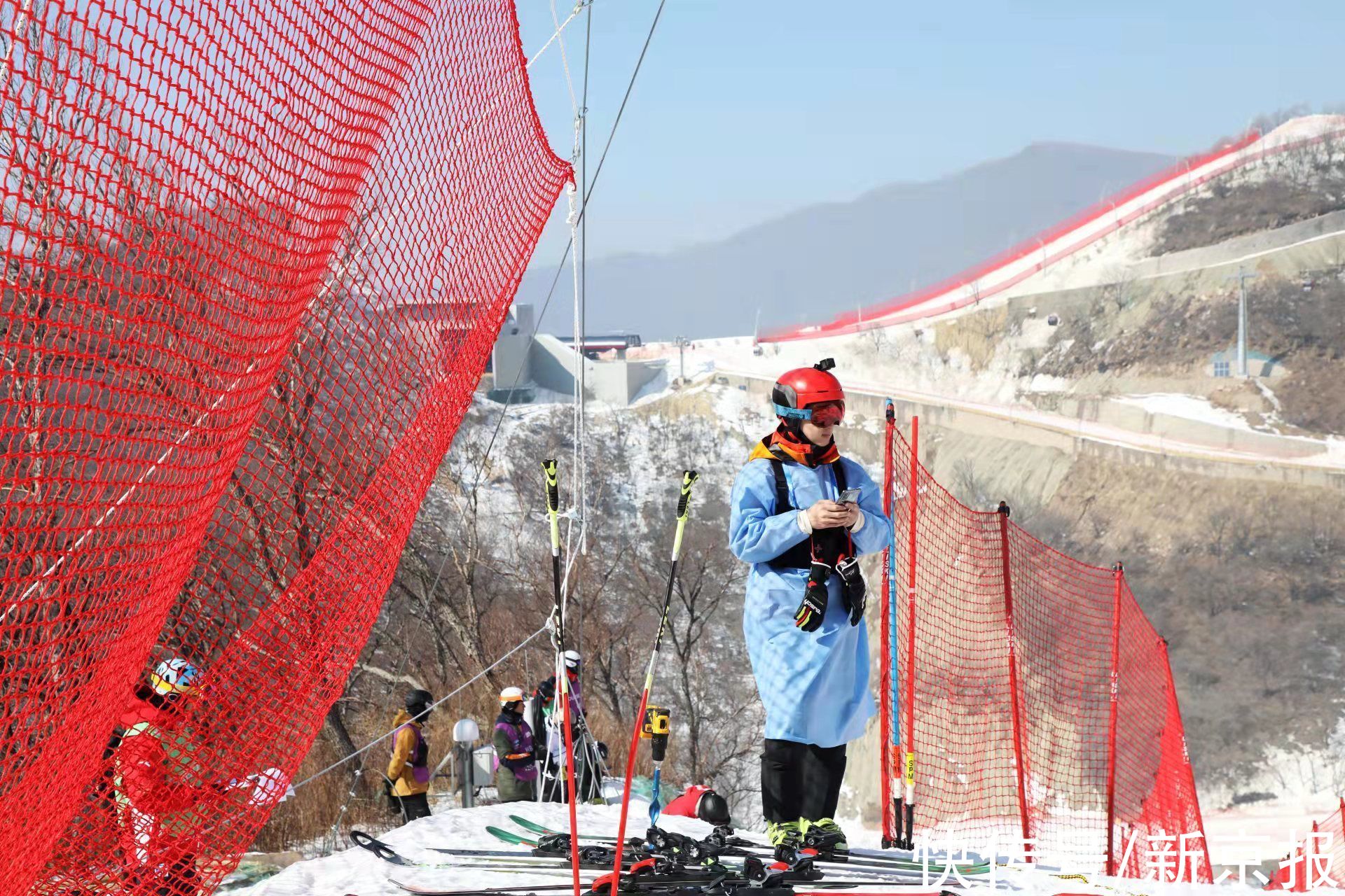 高山|滑雪医生孙旭：背15公斤装备练滑行，4分钟内到达运动员身边