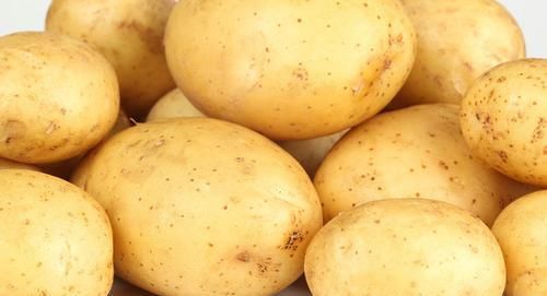  身体|女性到了中年 ，3种食物离不开，排毒养颜，滋补身体