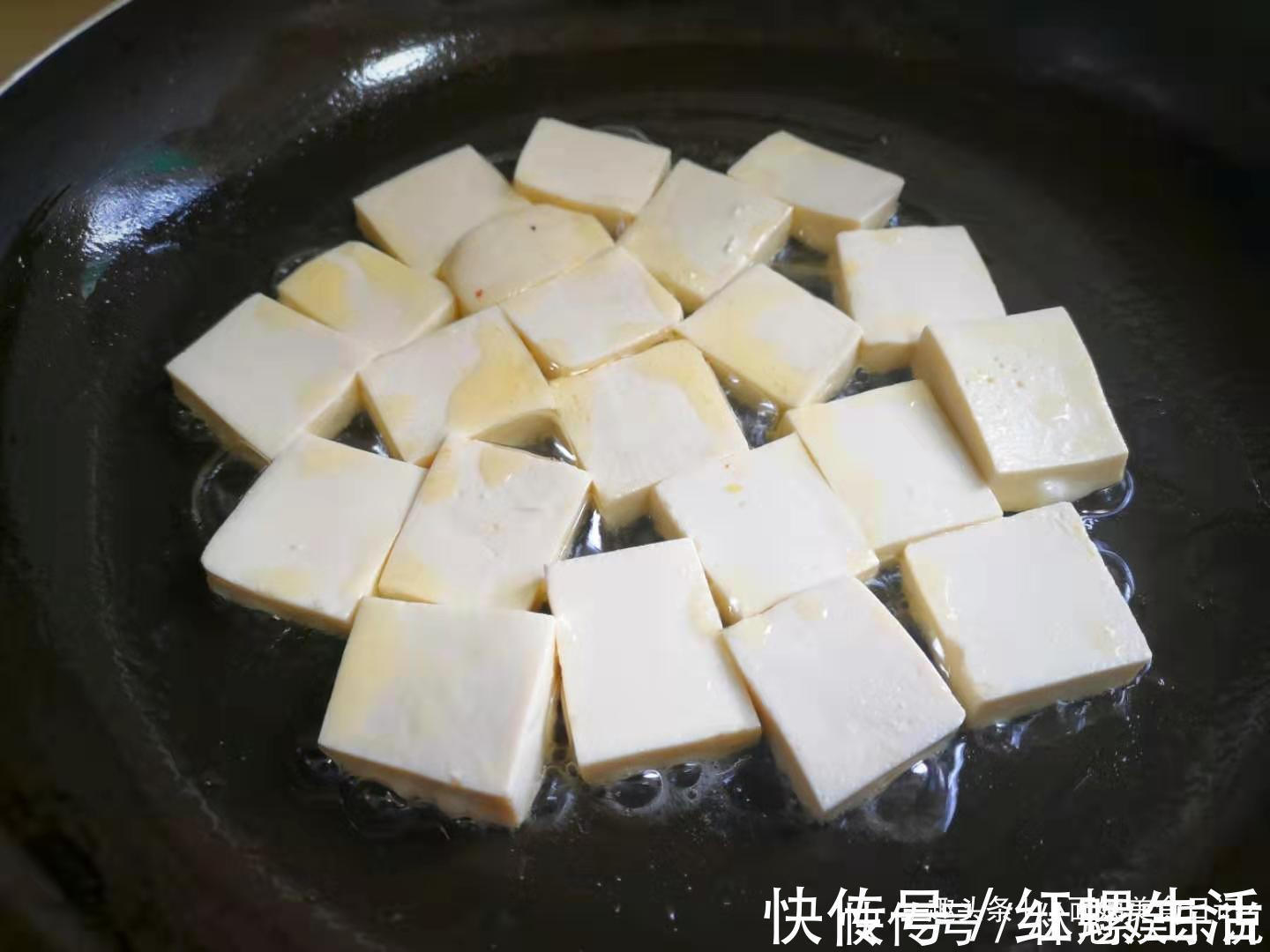 小面姨|早餐别出去买了，2个鸡蛋一块豆腐，快速又营养，全家都喜欢！