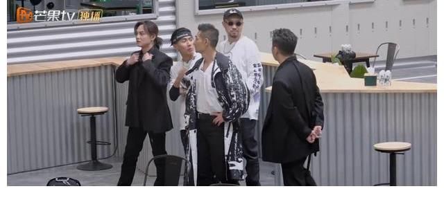 張智霖|《披荊斬棘的哥哥》集體為陳小春慶生，應采兒空降，引起觀眾共鳴