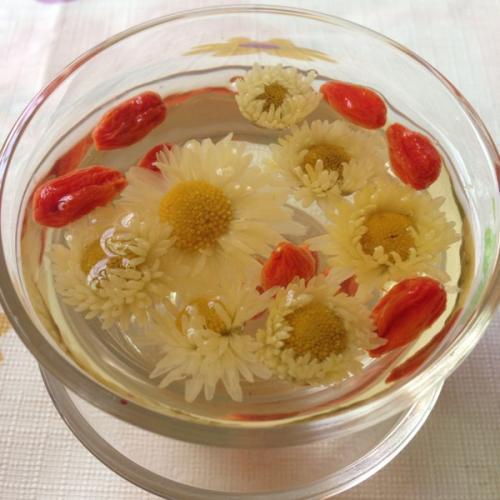 天生绝配|枸杞的天生绝配!简单泡水,就能补肾养肝,别再错过