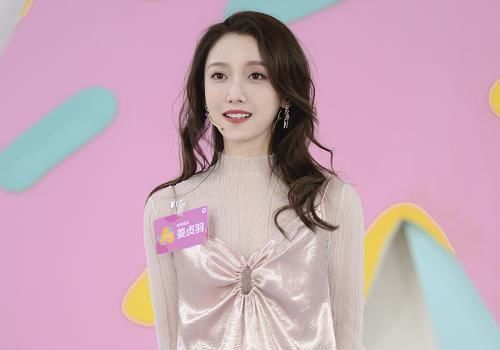 重返 退赛的姜贞羽重返《创造营2020》,得知身份后,难意平