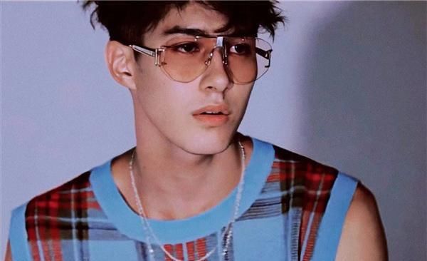 《创4》米卡素颜太能打，金靖不相信，让韩美娟约米卡现场认证