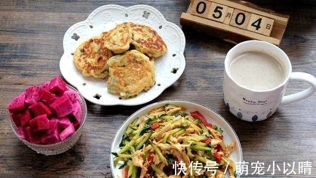 妈妈每天六点进厨房，做全家的早餐，简单美好的生活，从早餐开始