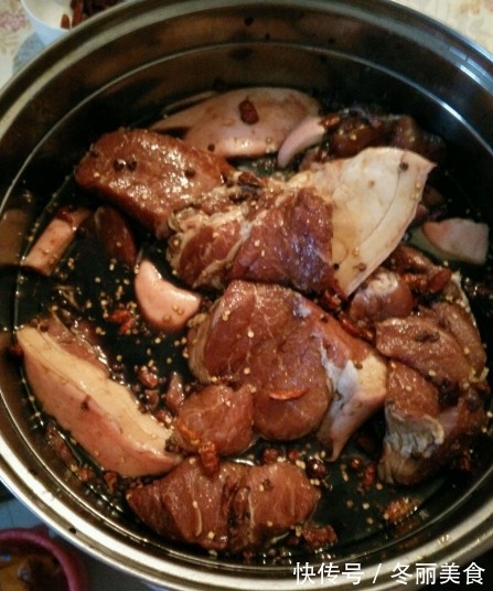 猪肉吃不完,别再冻进冰箱!大厨教你几招,放一年都不坏,还鲜嫩