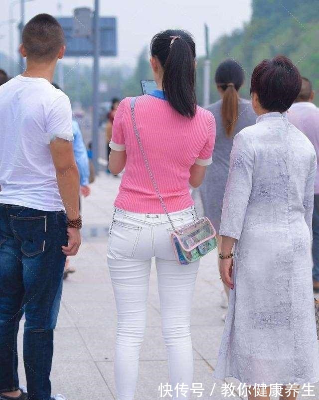 小西装 打底裤在精不在多,才能契合自身气质,优雅浪漫!