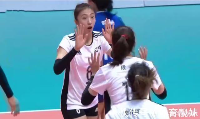 铜牌|恭喜辽宁女排夺取铜牌，边缘国手刘晏含大爆发，上海队饮恨