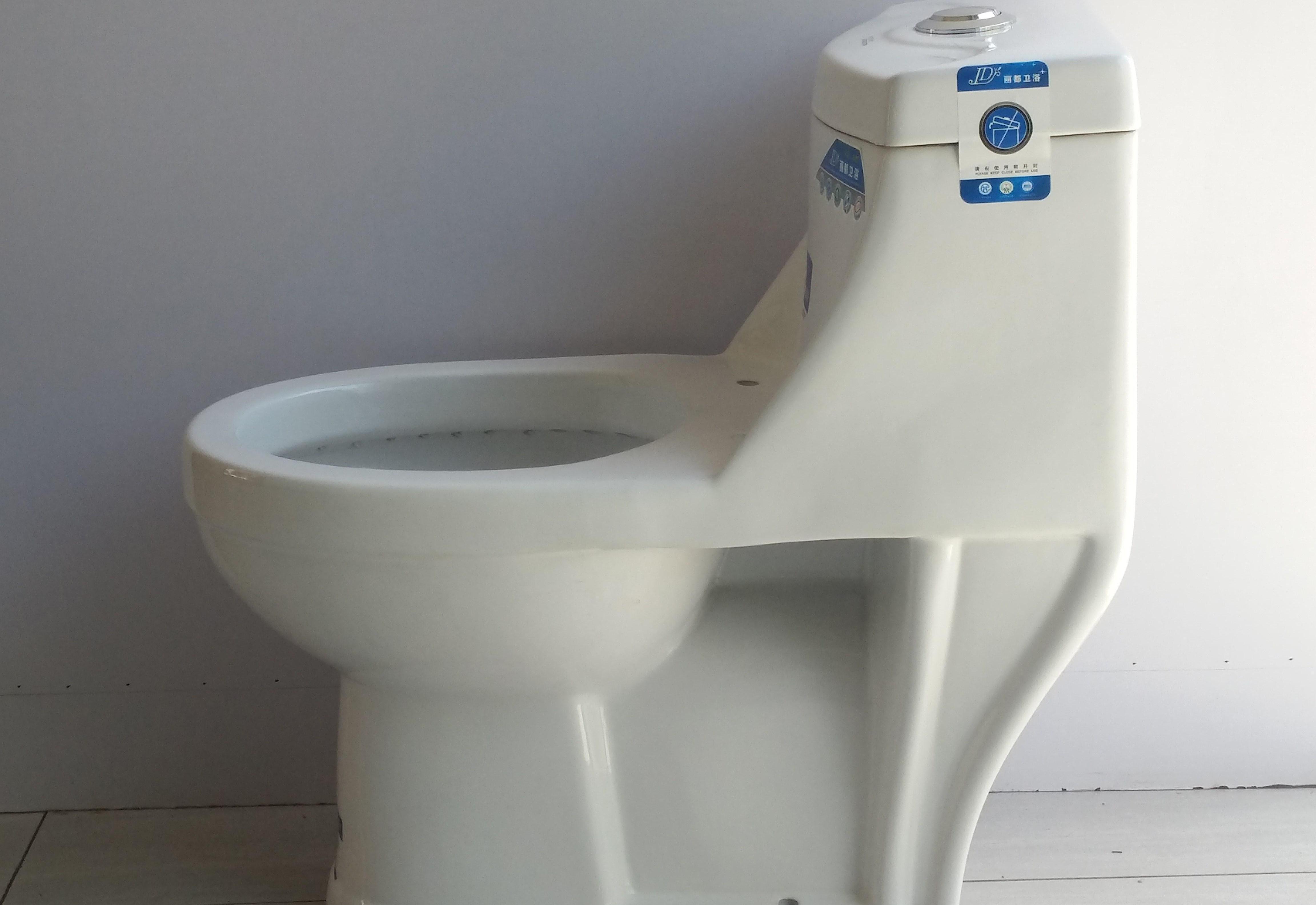 坑距|马桶销售：马桶，别买太贵的，选对这几个方面，买500元的就够用