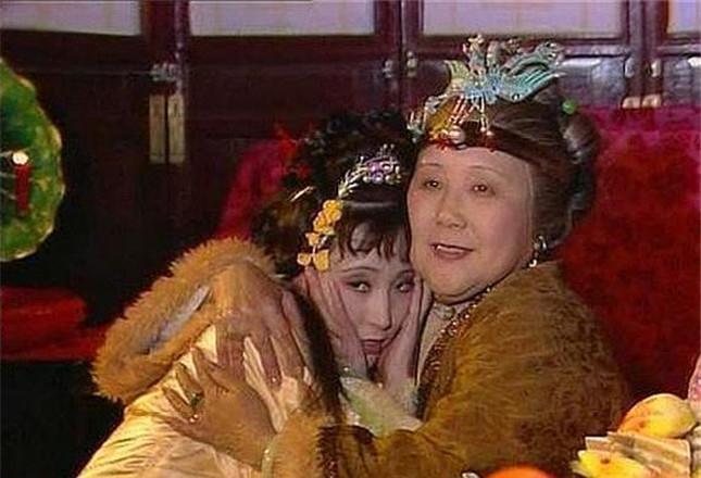 老太太@红楼梦:贾母与王夫人最激烈的一次冲突,贾母恨不得手撕王夫人