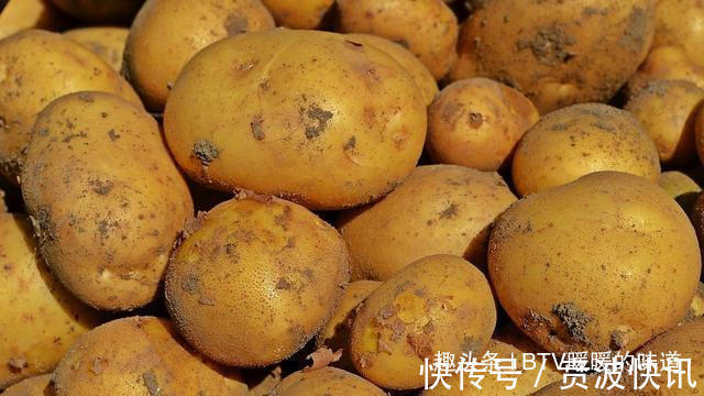 冰箱|土豆别放冰箱,记住这2招,几个月不长芽不变黑,太实用了!