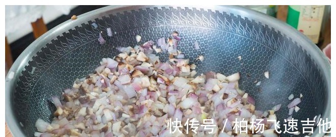 玉米肠|自制糯米肠家庭做法，咸香软糯没有添加剂，食材做法都简单，解馋！
