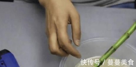 过期小药片不要丢,尤其是这3种,用来养花,生根快开花多