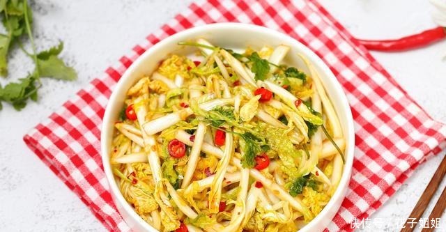 年夜饭别光准备大鱼大肉，凉拌菜也是主角之一，爽口开胃倍儿健康