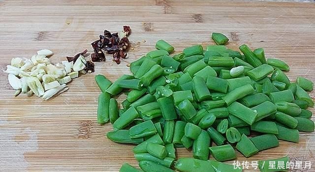 冬天多吃这菜,1斤3块钱,钙是鸡肉7倍,常吃对脾胃好,别错过