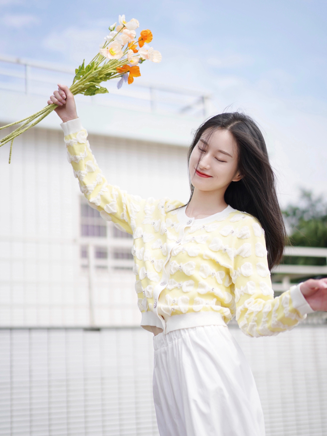 洋气|秋天,“针织衫”的高级穿搭是这样的,实用百搭还洋气,高级精致