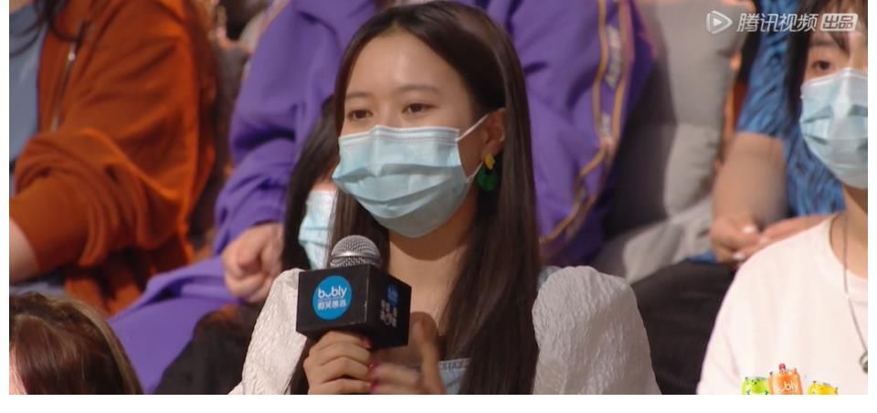 《导演请指教》成吐槽大会？观众和影评人吵起来，主持人不调解？