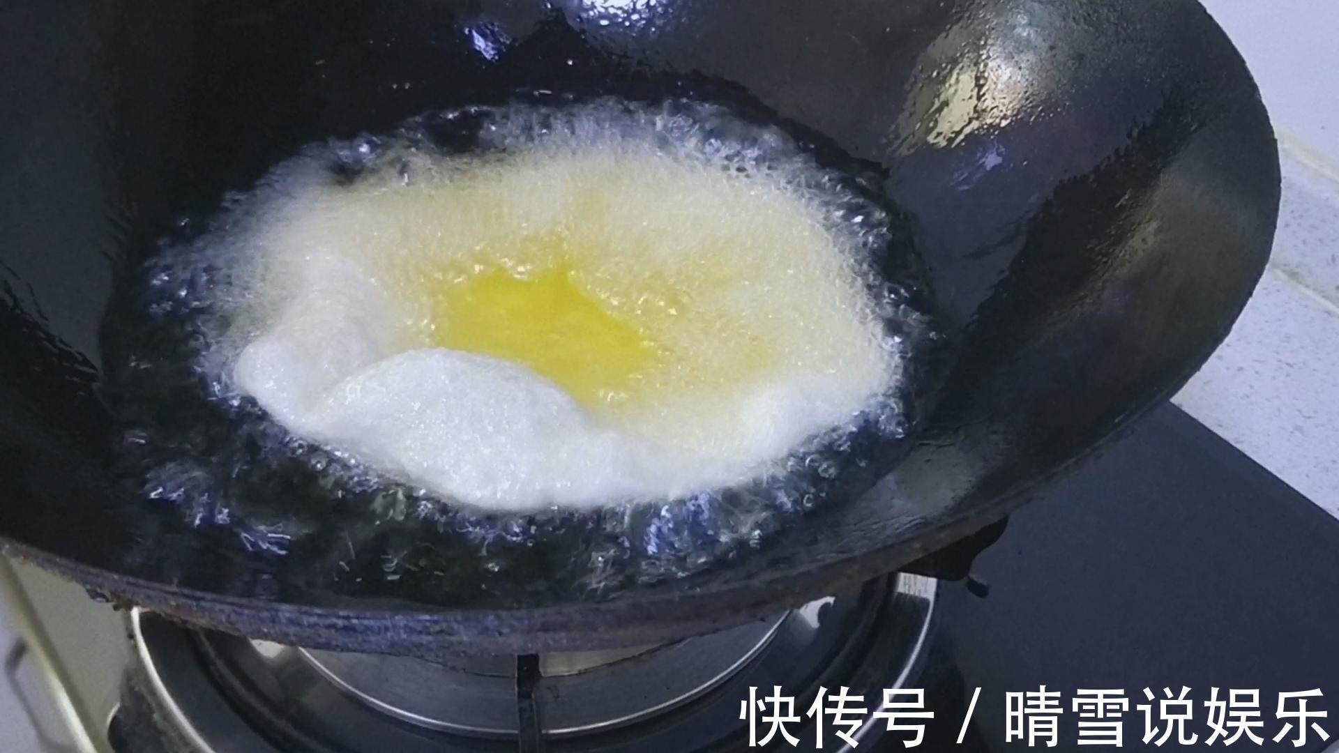 面粉的神奇做法,往锅里一扔,个个鼓大泡,酥脆空心,真是太香了