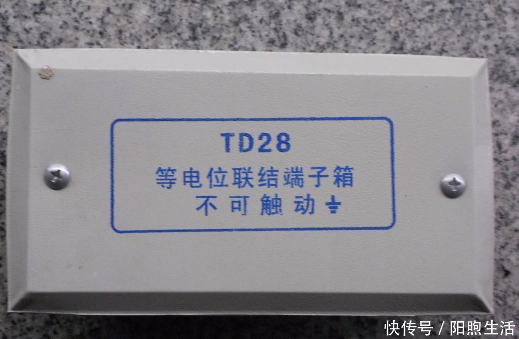 毛巾架|装修时可别犯傻，若不装这9个东西，分分钟后悔，恨不得抽自己！