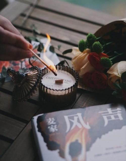 文案：各过各的新生活，不要回头