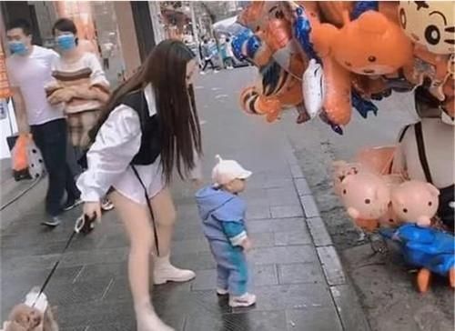 舅舅|舅舅带娃路子有多野?为打游戏“封印”外甥女,宝妈好气又好笑