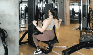 宋安琳|美女健身5年当上教练,却在教学过程中因下肢力量差遭遇尴尬事