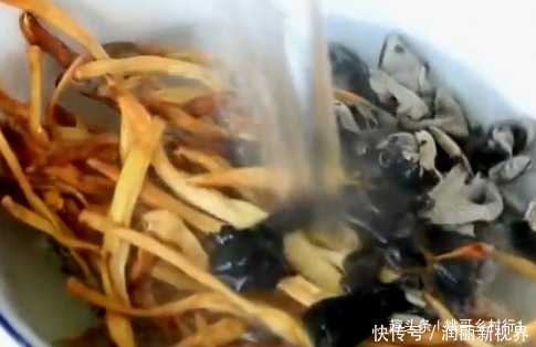 全家|爽口脆嫩,开胃解腻,不知道吃什么就做一道,全家都爱吃的家常菜