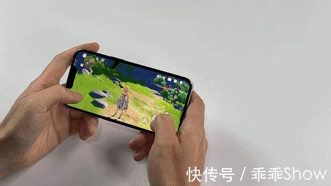 卡牌游戏|折叠屏才是真正的游戏手机？OPPO Find N内外屏同时挑战八大游戏