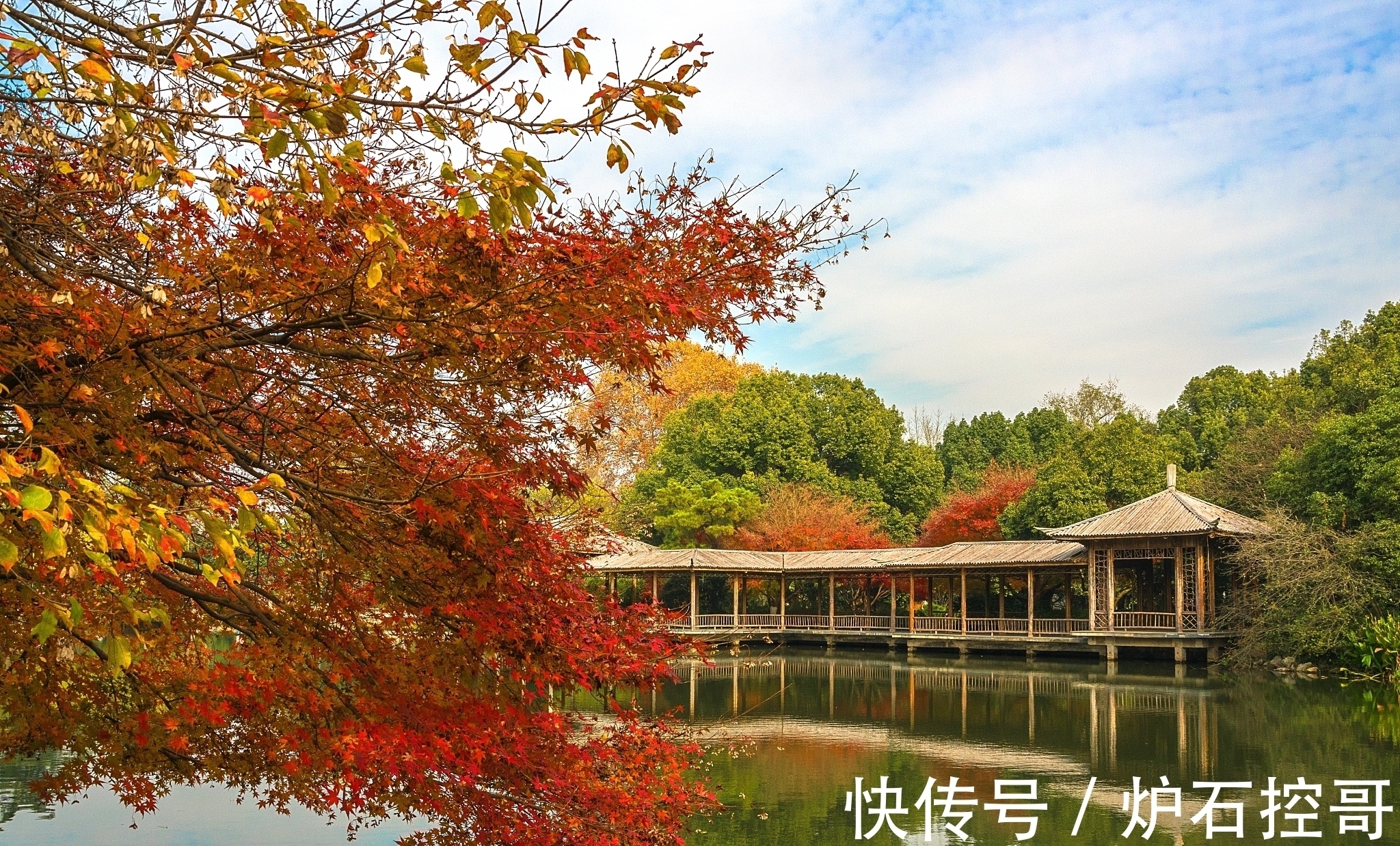 词人$诗词丨宋词的秋,惊艳四季:澄江似练,翠峰如簇,归帆去棹残阳里