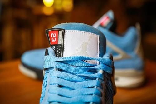 看完还不心动吗？！全新北卡 AJ4 最新实物图曝光！